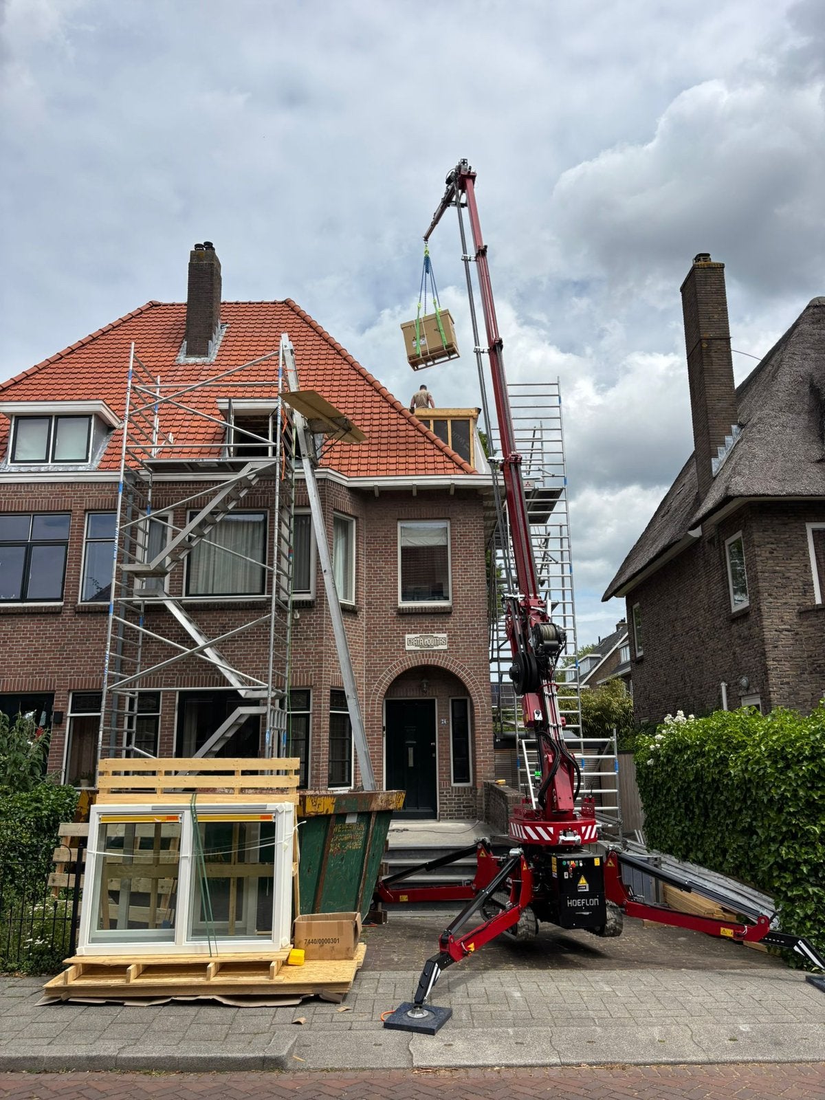 TE HUUR Hoeflon c6e bemand of onbemand, Ophalen, Zo goed als nieuw, Overige typen, Minder dan 2 meter