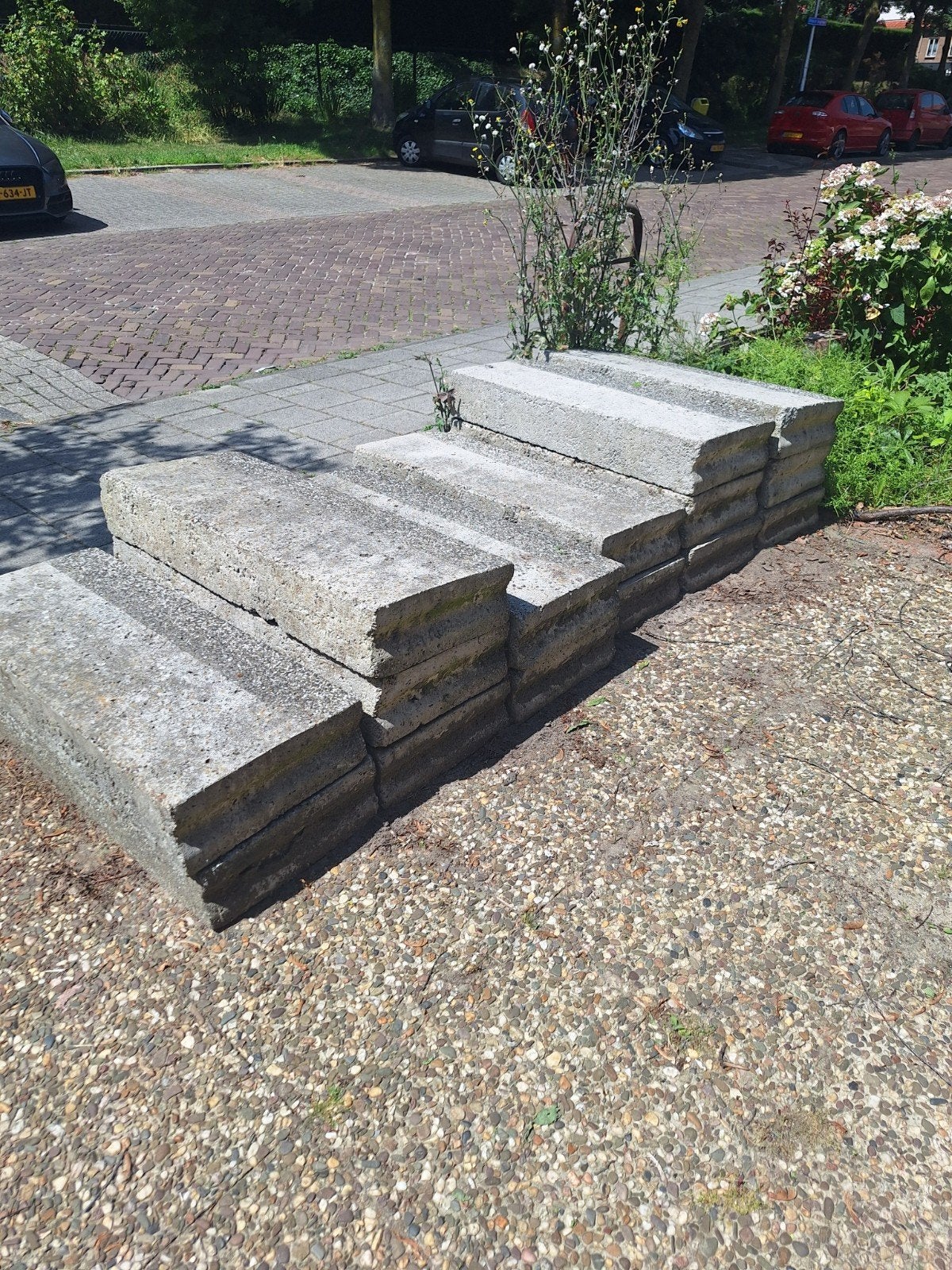 GRATIS 15 grote tegels, Tuin en Terras, Tegels en Klinkers, Ophalen, Beton, 10 m² of meer, Overige typen