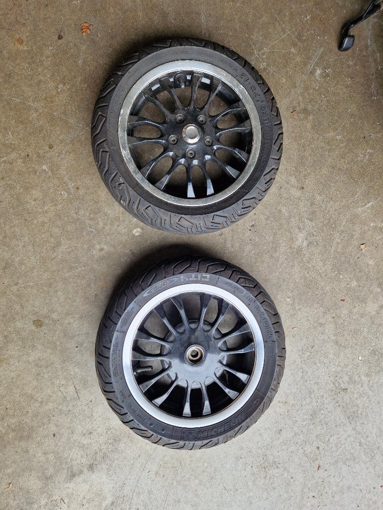 Wielen set Vespa sprint , velg , band , wiel , voorwiel set, Ophalen, Gebruikt, Overige typen, Vespa