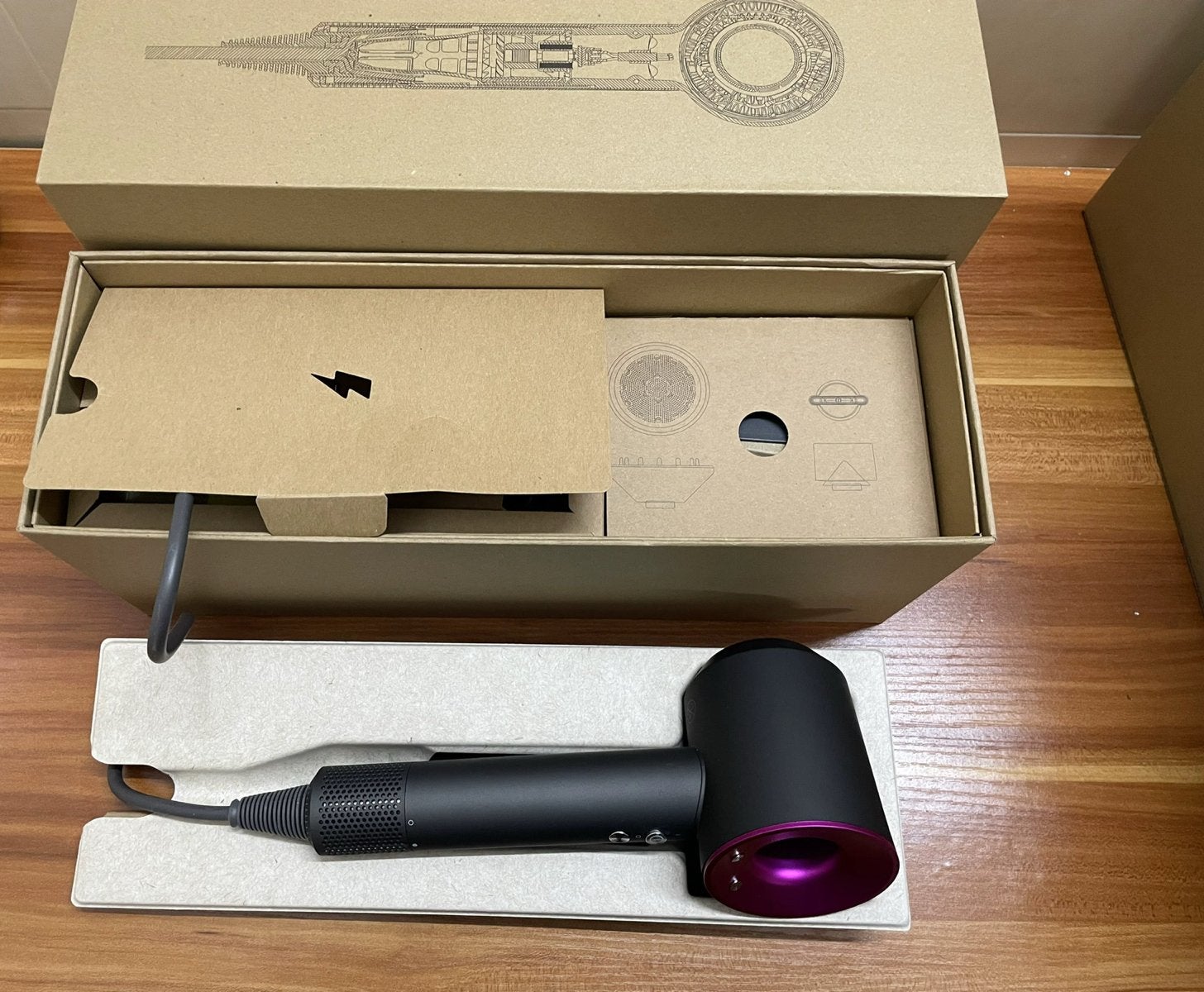 Dyson Supersonic Föhn, Ophalen of Verzenden, Nieuw, Haarverzorging