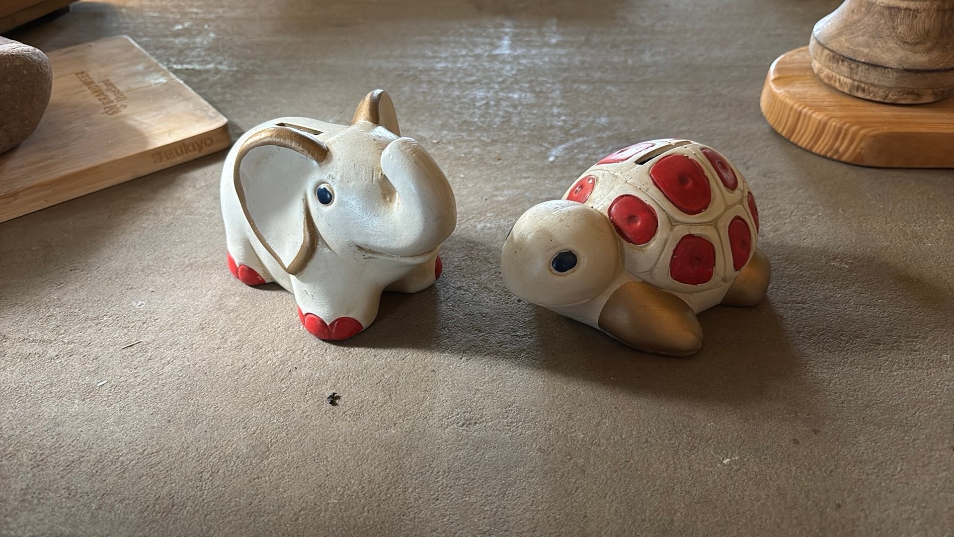 2 spaarpotjes olifant en schildpad, Ophalen of Verzenden