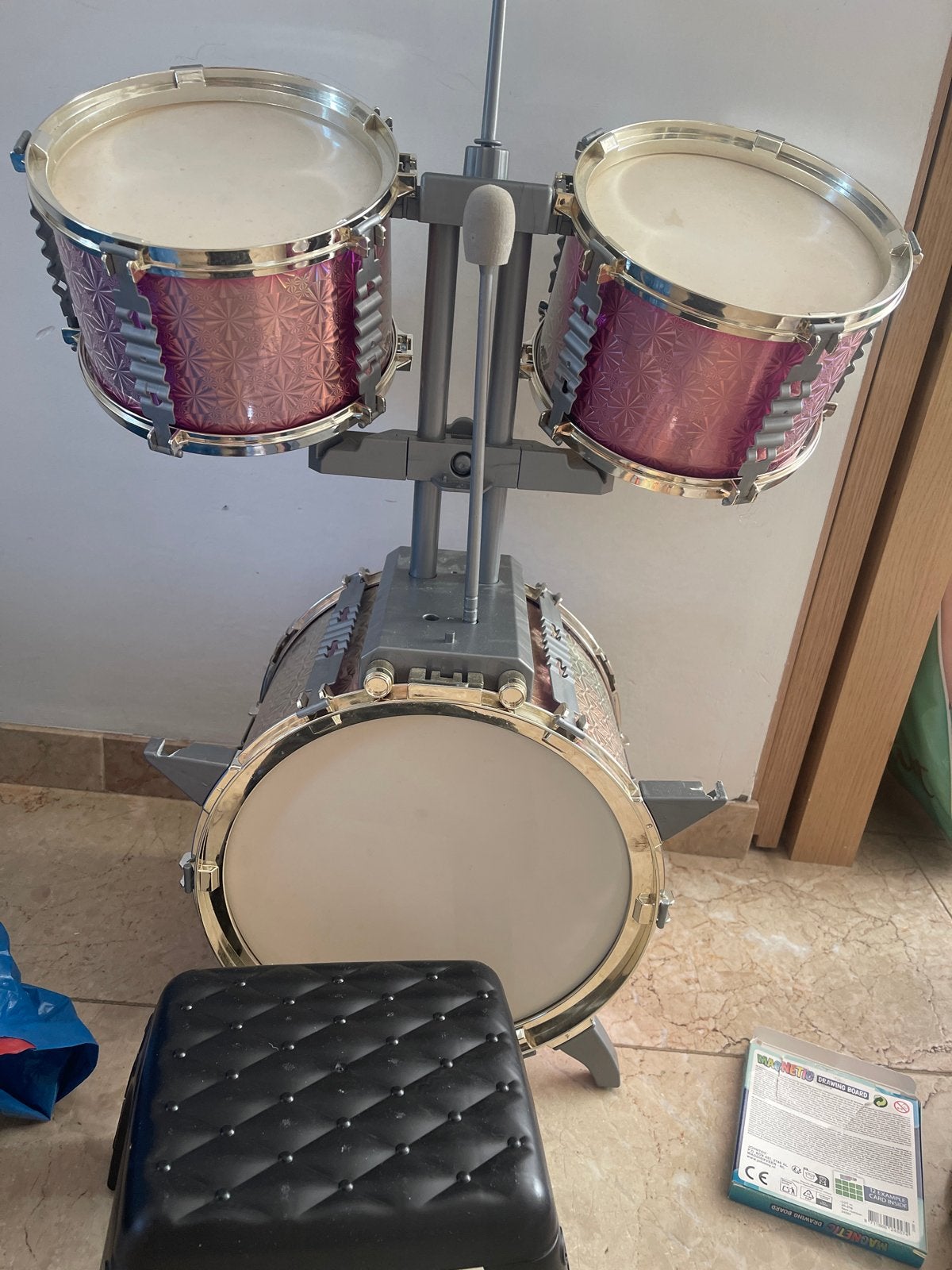 Kinder drumstel speelgoed  - Roze met zilveren accenten, Muziek en Instrumenten, Drumstellen en Slagwerk, Ophalen, Gebruikt, Overige merken