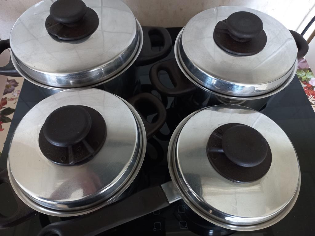 Fissler Pannenset - Dikke bodem, geschikt voor gas, Ophalen, Gebruikt, Rvs, Pannenset