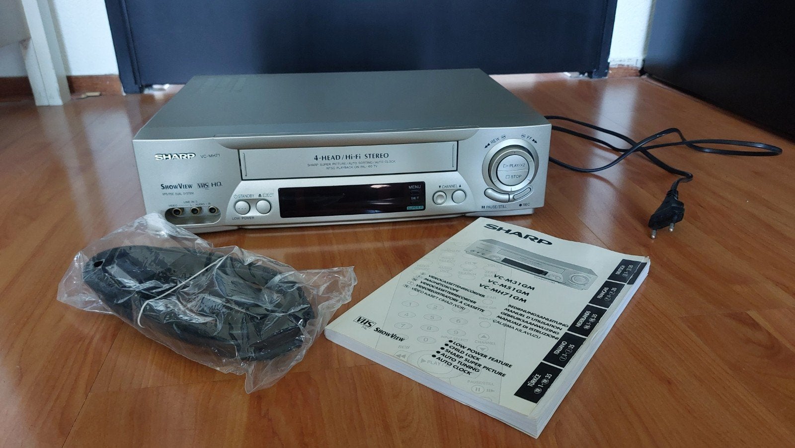 Sharp VHS-speler/recorder VC-MH71GM(S) met SCART-kabel, Ophalen, Gebruikt, VHS-speler of -recorder