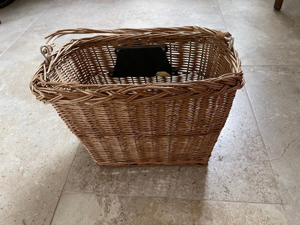 (Fiets) Mand met Hengsel (ook geschikt voor Planten), Ophalen of Verzenden, Gebruikt, Rond, Riet