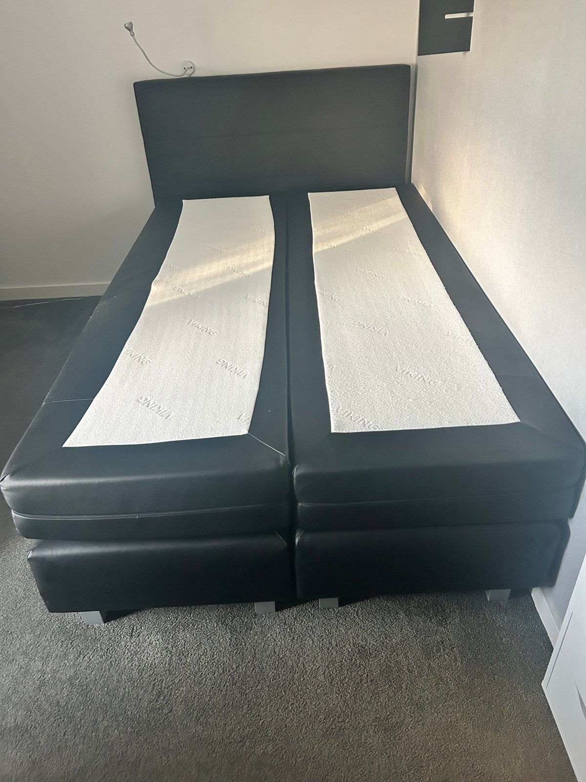 Boxspring zwart nappaleer 120x200 met topper + hoeslakens, Ophalen, Overige materialen, Gebruikt, Zwart