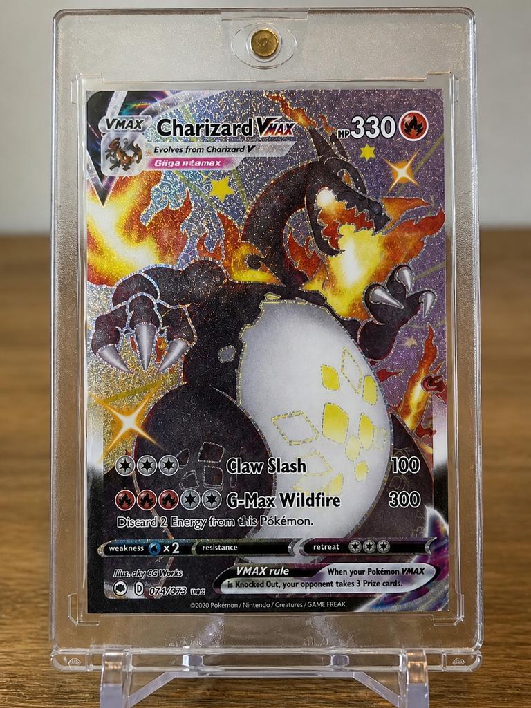 Charizard VMAX Pokémon Kaart (074/073) - Glanzend, Ophalen of Verzenden, Zo goed als nieuw, Losse kaart, Foil