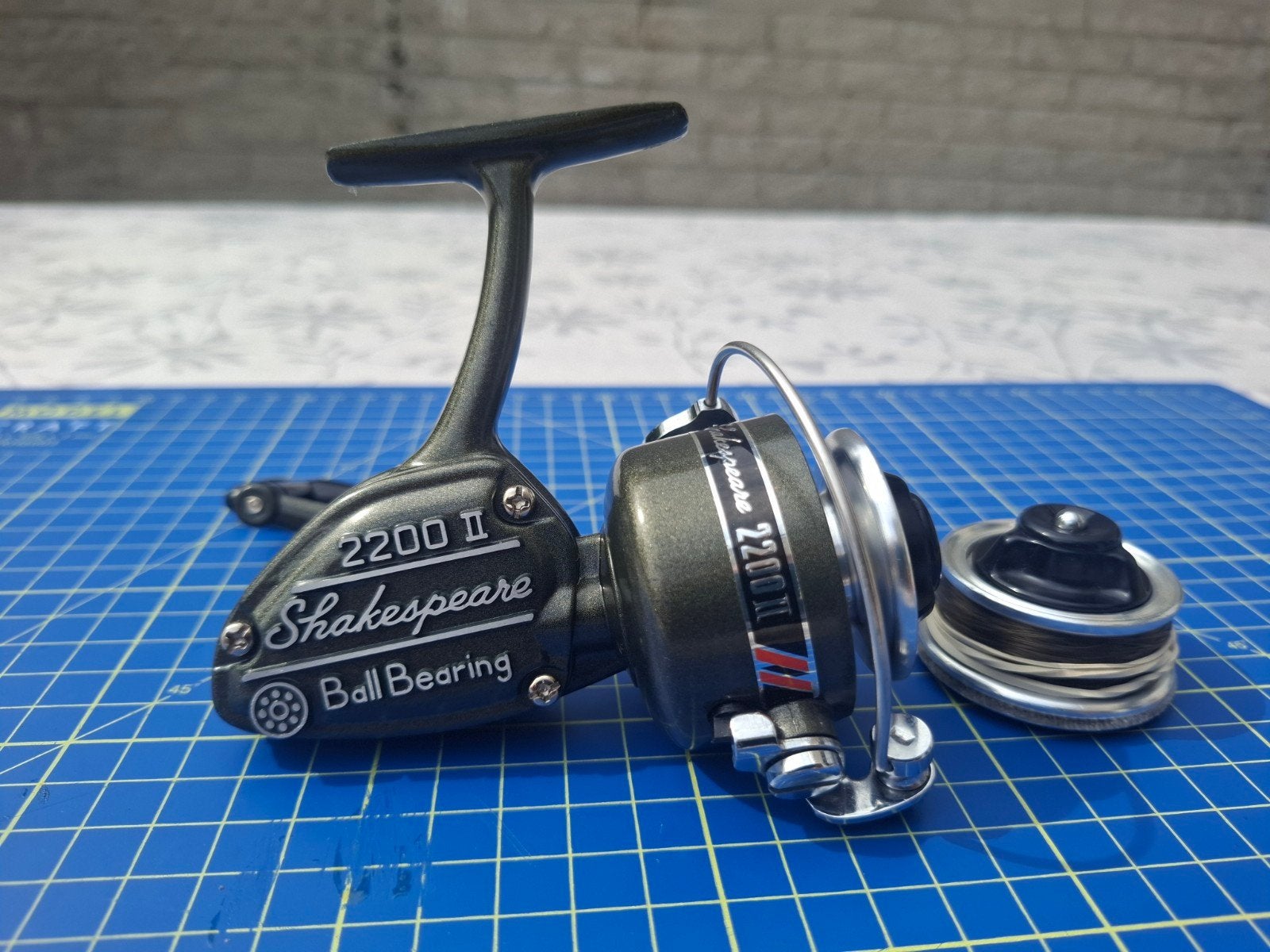Te koop Shakespeare 2200 II Ball Bearing molen, Ophalen of Verzenden, Gebruikt, Molen