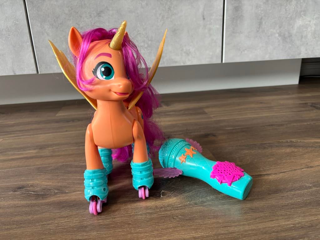 My Little Pony Zingende en Skatende Sunny Starscout, Ophalen of Verzenden, Gebruikt