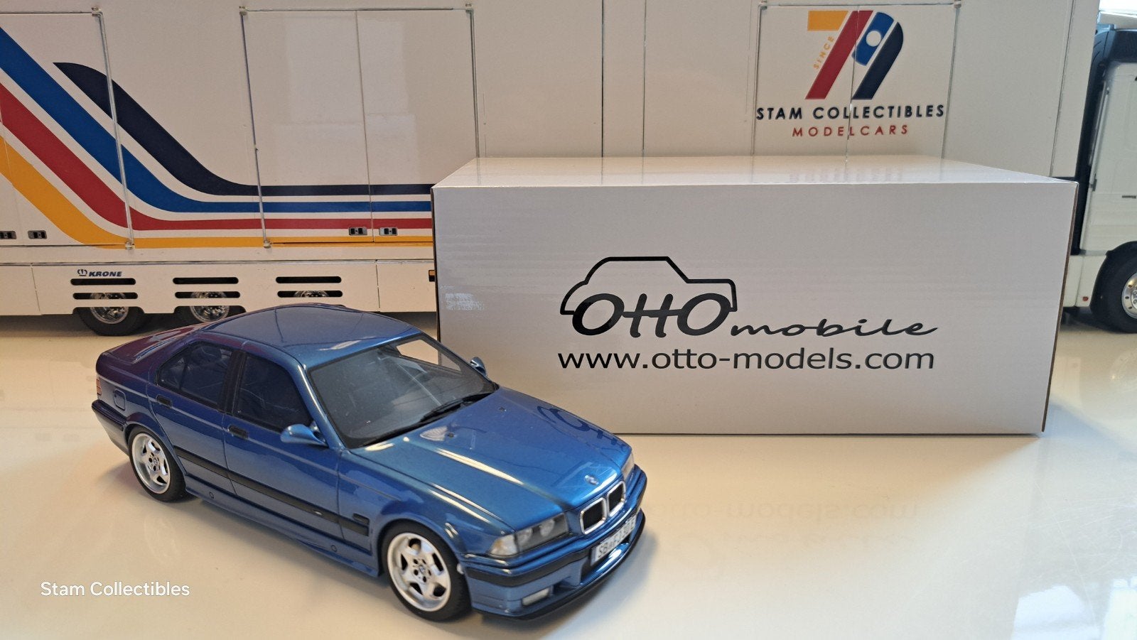Otto Mobile BMW M3 E36 Sedan Estoril Blue - 1995, Hobby en Vrije tijd, Modelauto's | 1:18, OttOMobile, Auto, Ophalen of Verzenden