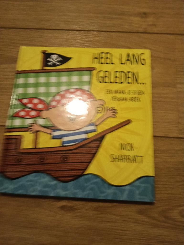 N. Sharratt - Heel lang geleden ..., Ophalen of Verzenden, Zo goed als nieuw, N. Sharratt