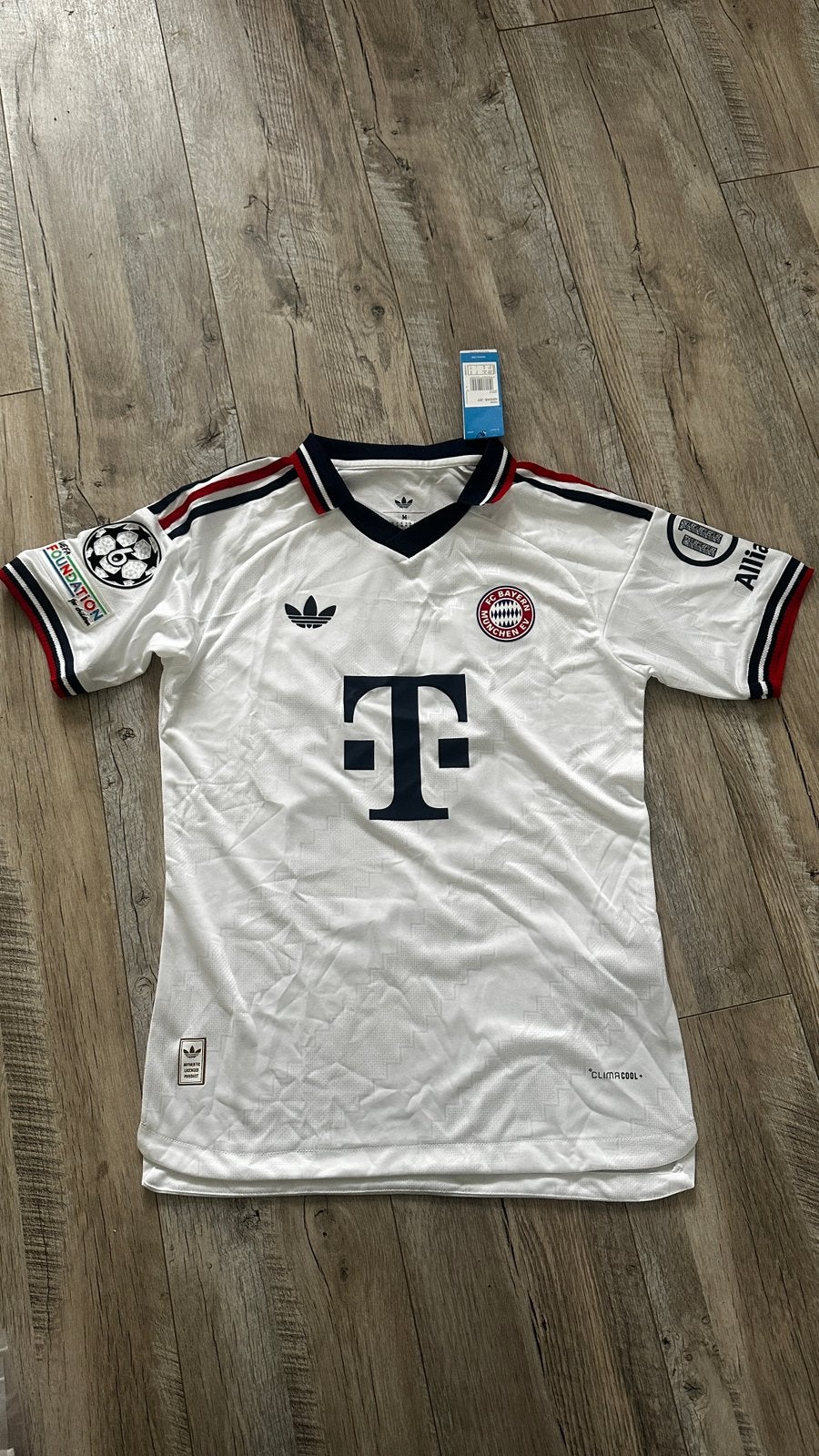 FC Bayern away shirt Olise, Maat M, Ophalen of Verzenden, Nieuw, Shirt