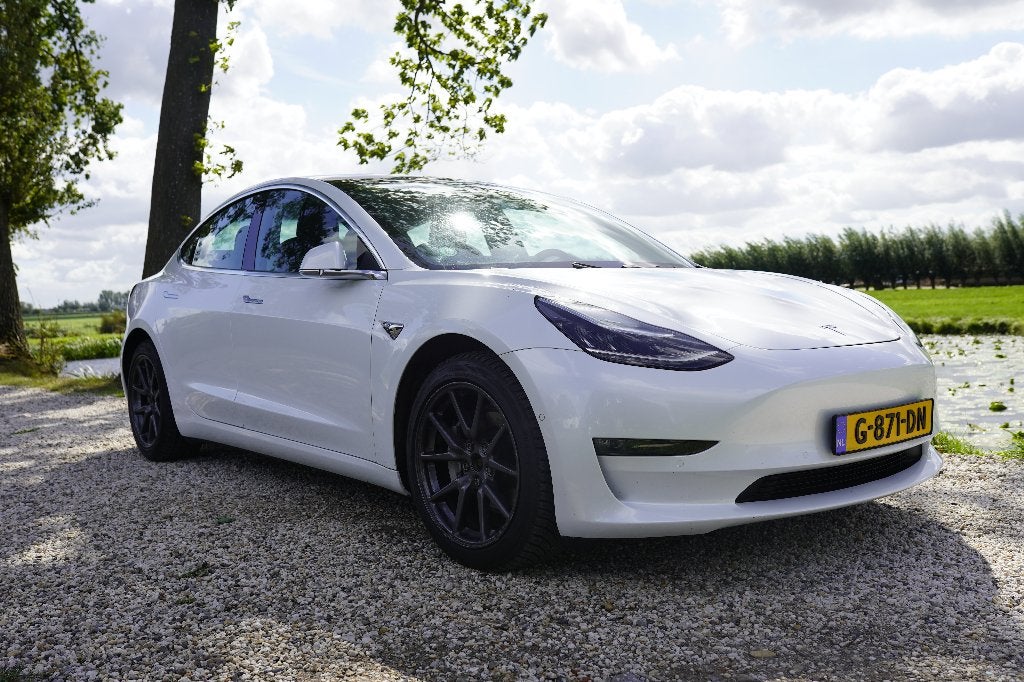 Tesla Model 3 2019 Wit Long Range 75kWh Trekhaak, Auto's, Automaat, 1831 kg, Zwart, Wit