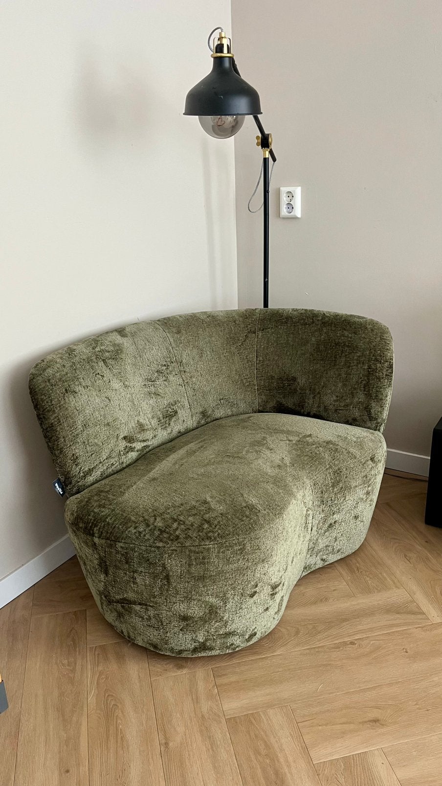 WOOOD fauteuil Stone warmgroen velvet structuur, Huis en Inrichting, Ophalen, Tweepersoons, 75 tot 100 cm, Zo goed als nieuw