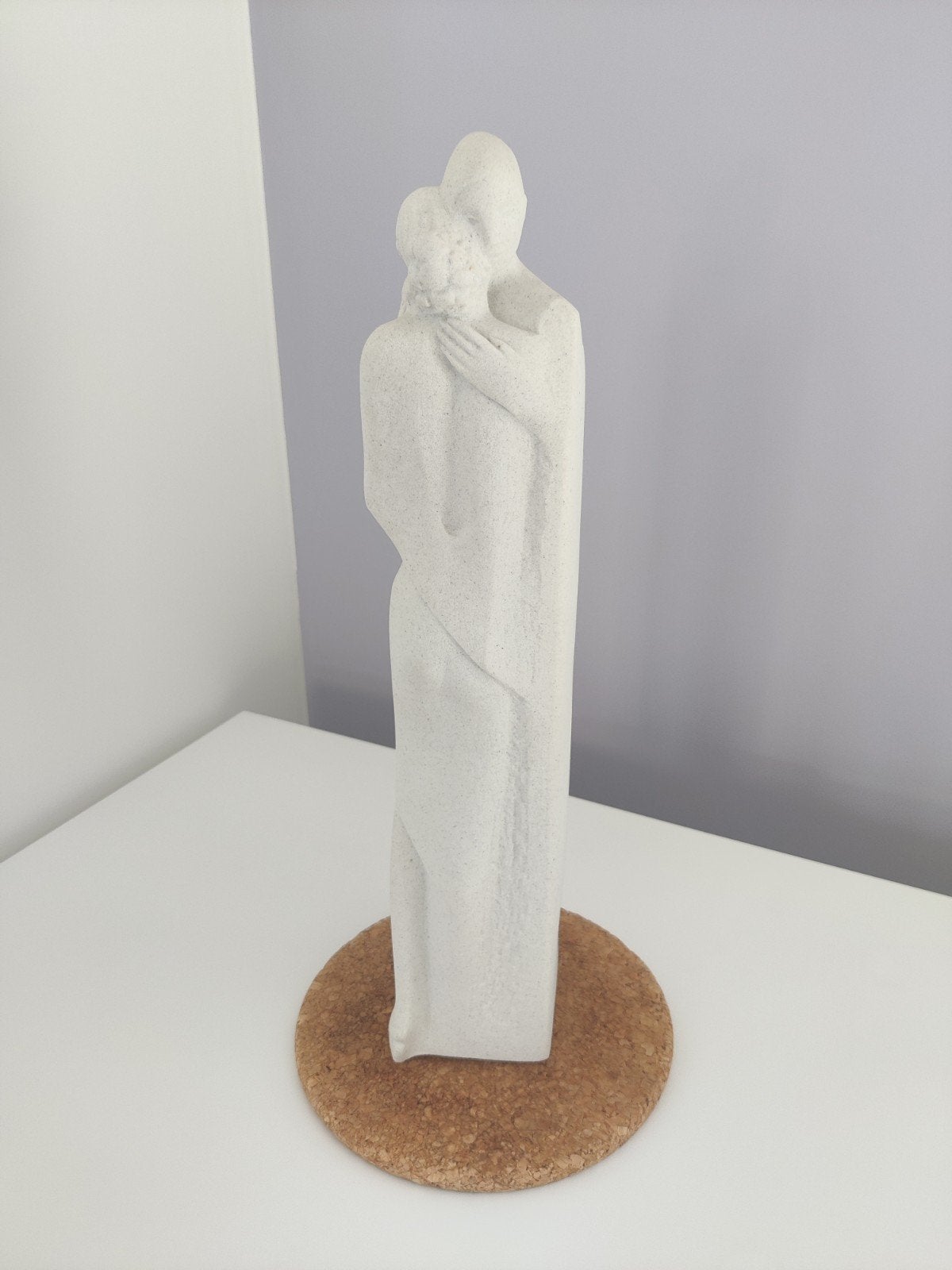Marbell Stone Art Beeld - Omhelzing (47cm), Ophalen of Verzenden, Handgemaakt, 20 - 50 cm, Beeld