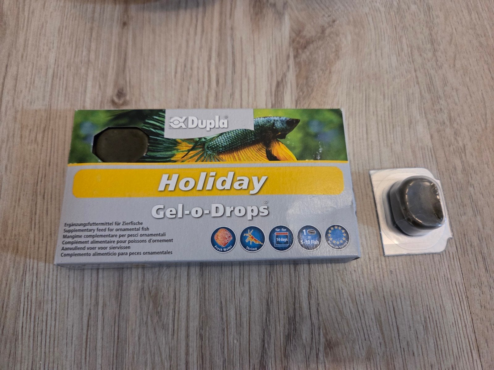 Vissen Vakantie voer van Dupla, Ophalen