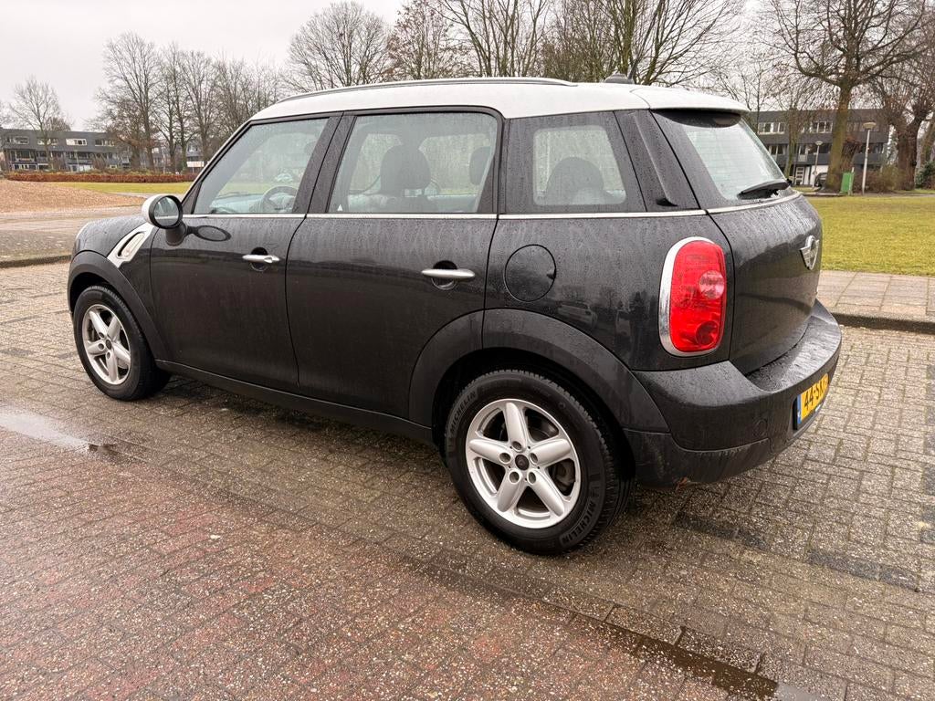 Mini Countryman 1.6 Cooper 2011 Zwart, Auto's, Mini, Voorwielaandrijving, Zwart, Countryman, 4 stoelen