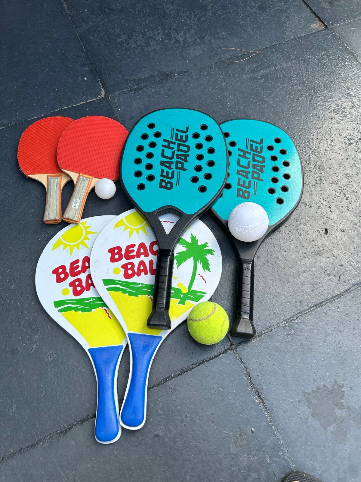 Diverse rackets en ballen: Beach Padel, Tafeltennis, Beachba, Ophalen of Verzenden, Gebruikt, Padel-accessoire