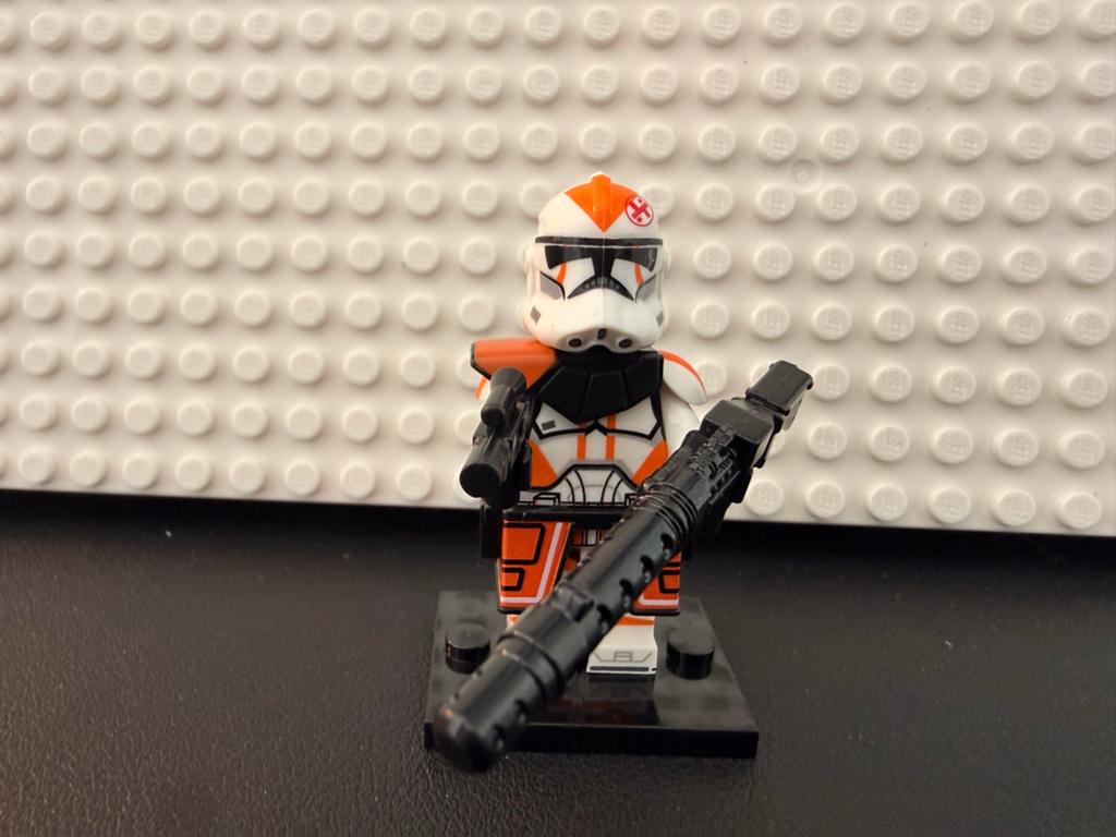 Star Wars: Medic Clone Trooper minifig, Star Wars, Lego, Ophalen of Verzenden, Zo goed als nieuw