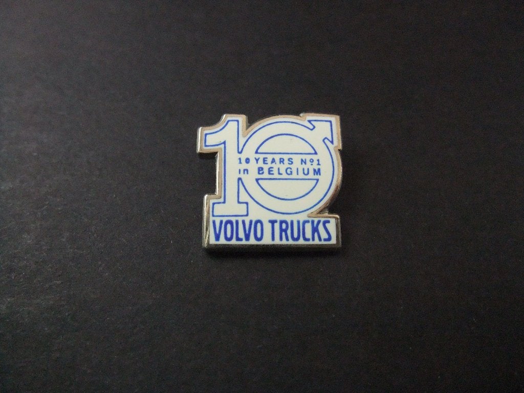Volvo Trucks 10 Years 1 in Belgium, pin, Ophalen of Verzenden, Gebruikt, Overige onderwerpen
