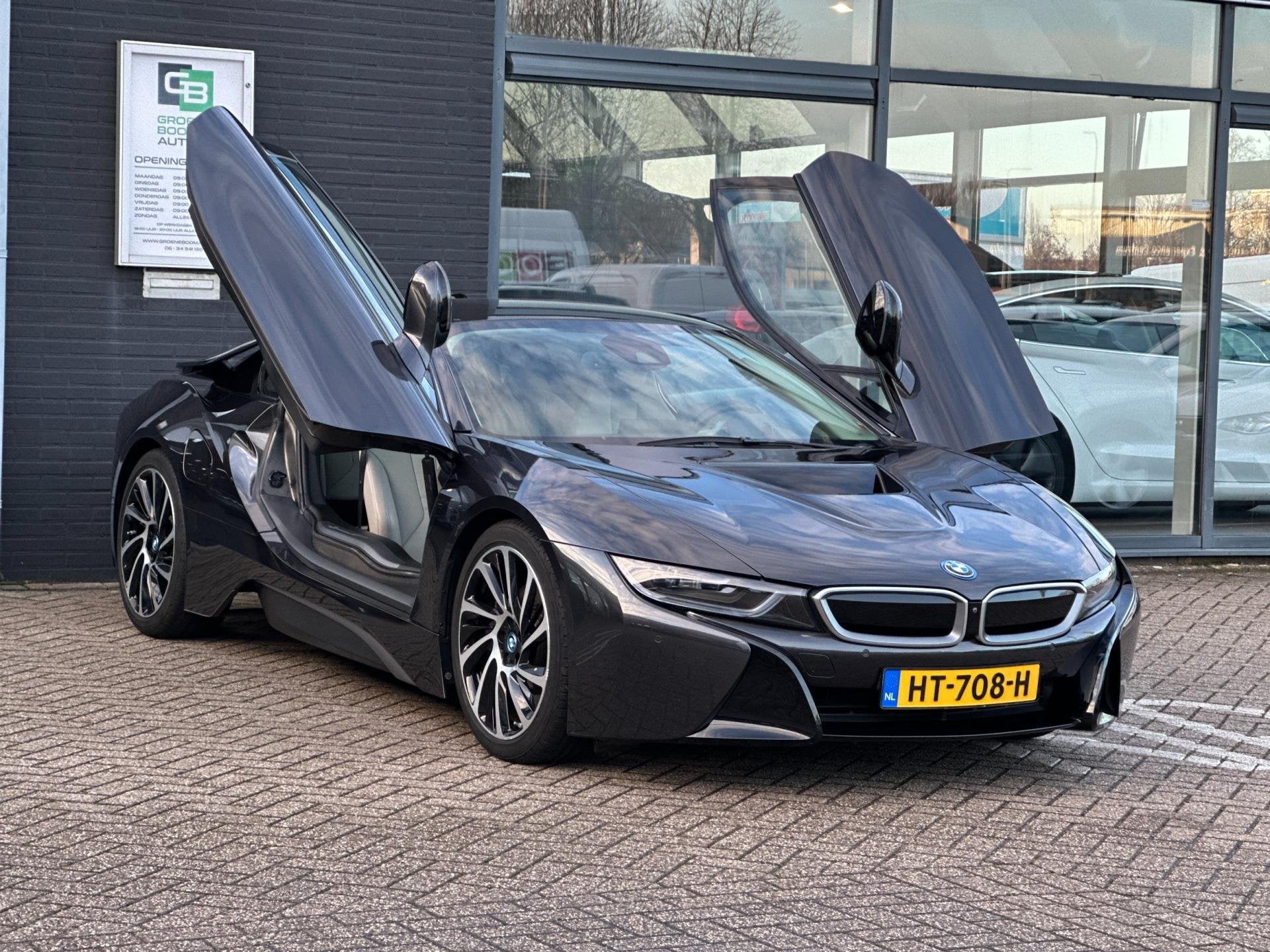 BMW I8 1.5/LEDER/NAVI/CAMERA/DELERONDERHOUDEN/NL-AUTO NAP!, Auto's, Automaat, Dealer onderhouden, Gebruikt, Euro 6