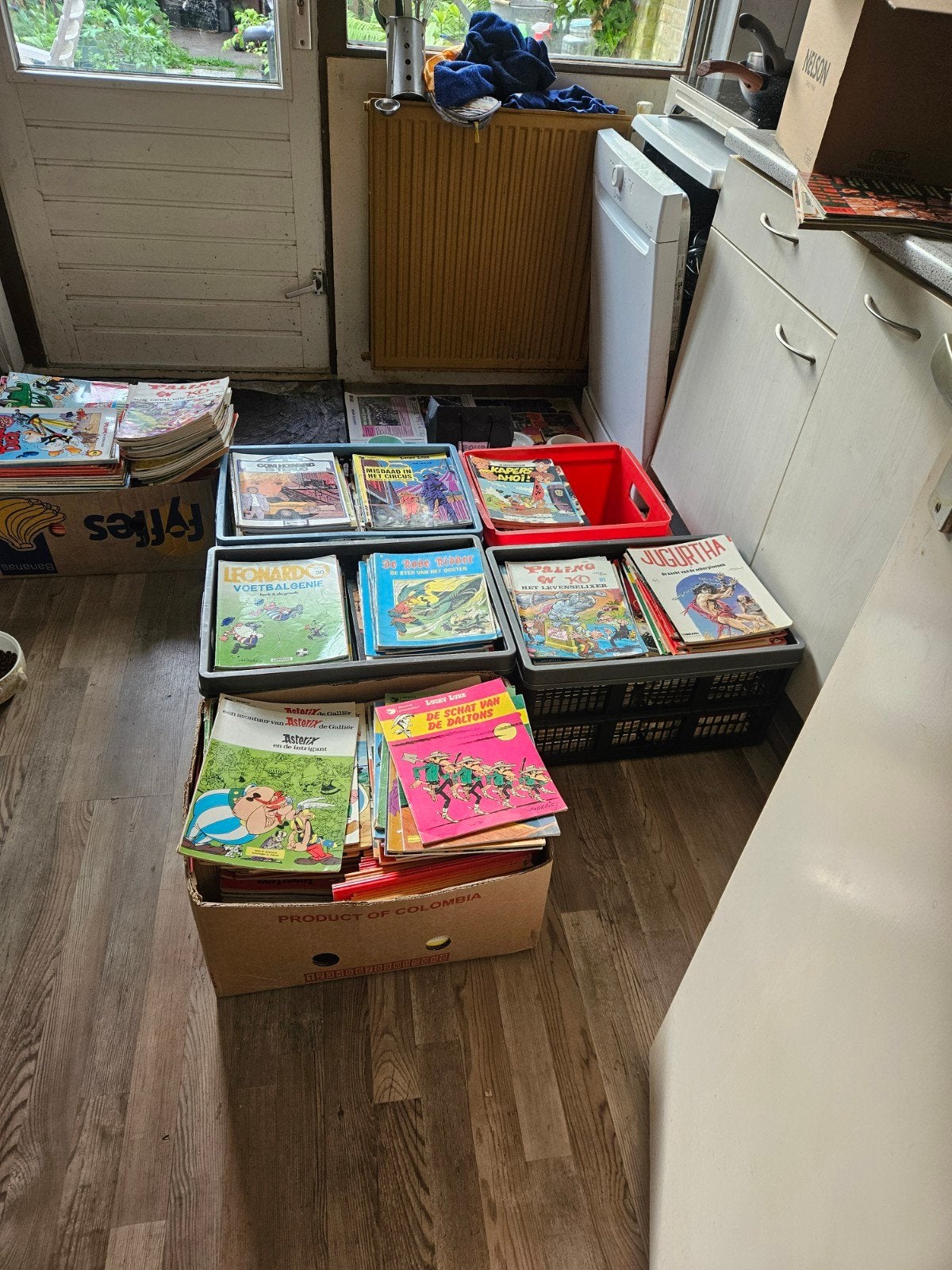 Grote collectie strips ongeveer 600 stuks, Meerdere stripboeken, Ophalen, Gelezen, Diverse auteurs (o.a. Goscinny, Uderzo, Vandersteen)