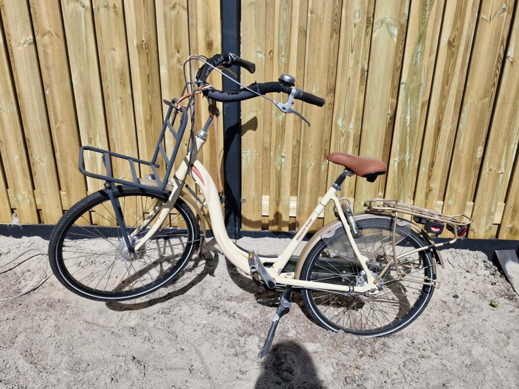 Sparta damesfiets met voordrager, Ophalen, Gebruikt, Sparta, Versnellingen