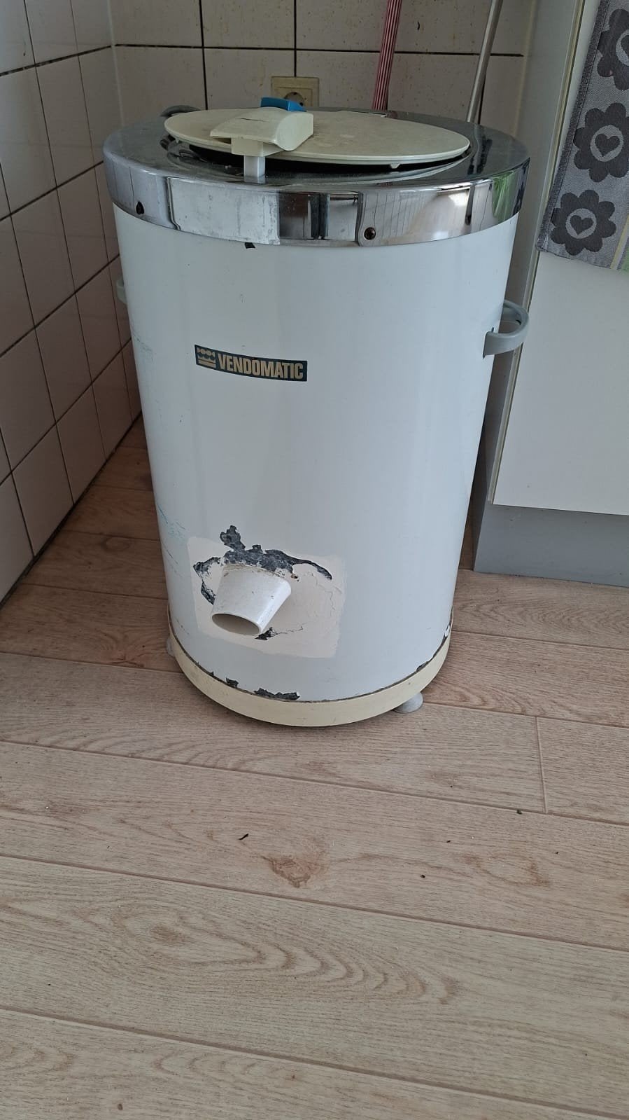 Gratis af te halen: Gebruikte Vendomatic centrifuge, Witgoed en Apparatuur, Wasdrogers, Gebruikt, Overige typen, Minder dan 4 kg