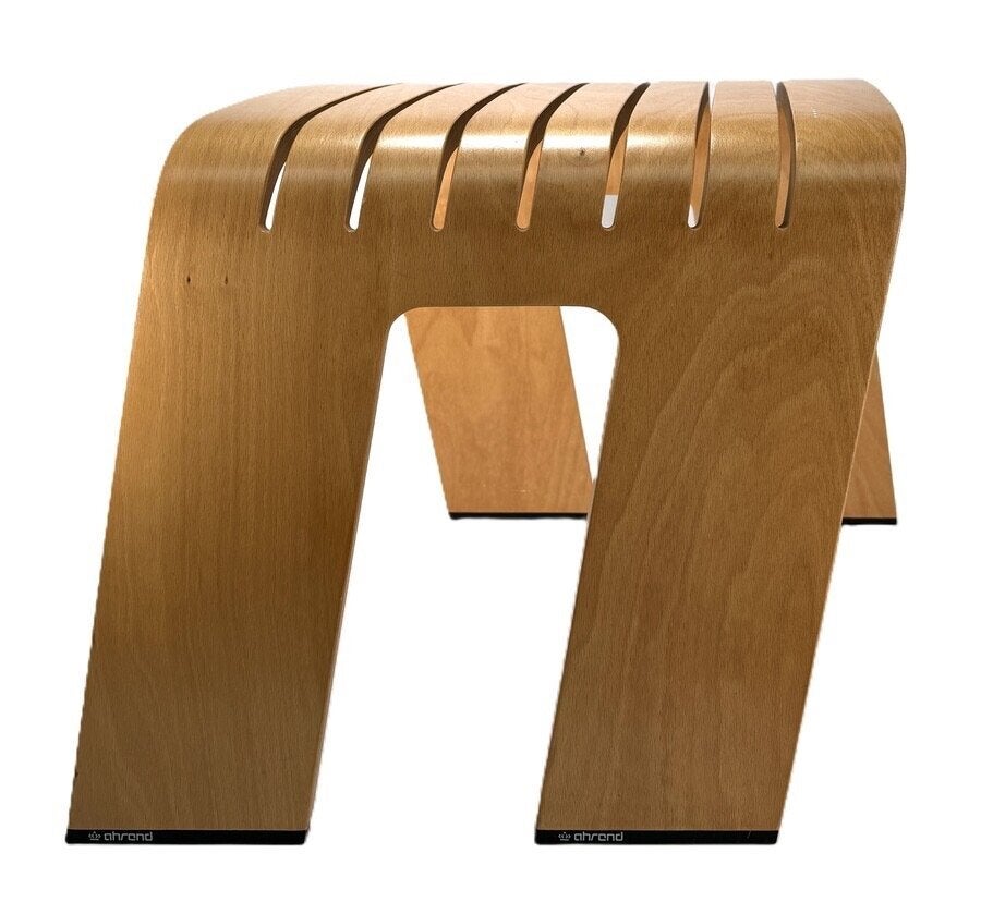 713. Houten kruk, model "Run", Ruud-Jan Kokke voor Ahrend, Ophalen, Hout
