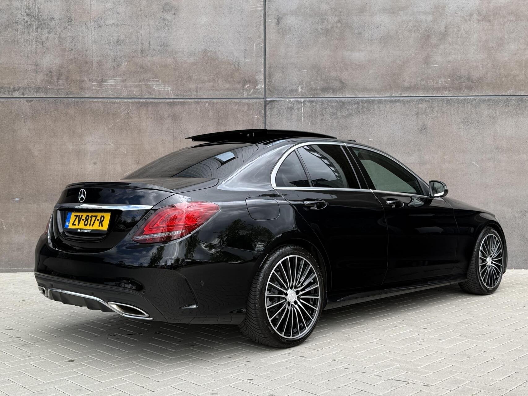 Mercedes C-klasse 200 Business Solution AMG | Trekhaak | Pan, Automaat, Met garantie (alle), Zwart, 184 pk