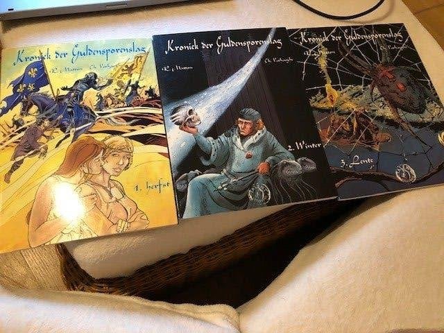 Kroniek der Guldensporenslag - R. Matton/ CH Verhaeghe 1 - 2, Meerdere stripboeken, Ophalen of Verzenden, Zo goed als nieuw, R. Matton en CH. Verhaeghe