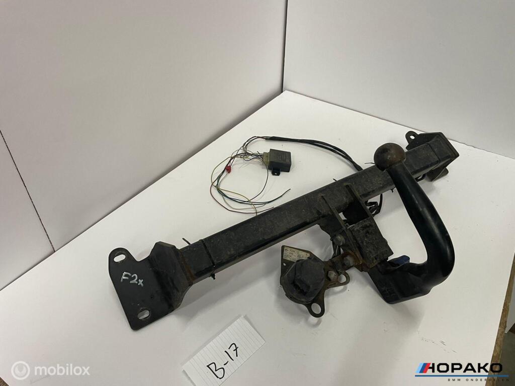 Vaste trekhaak BMW 1 / 2 - F20 F21 F22 F23, Gebruikt, Einsteinlaan 5 rijswijk, Bmw, Ophalen of Verzenden