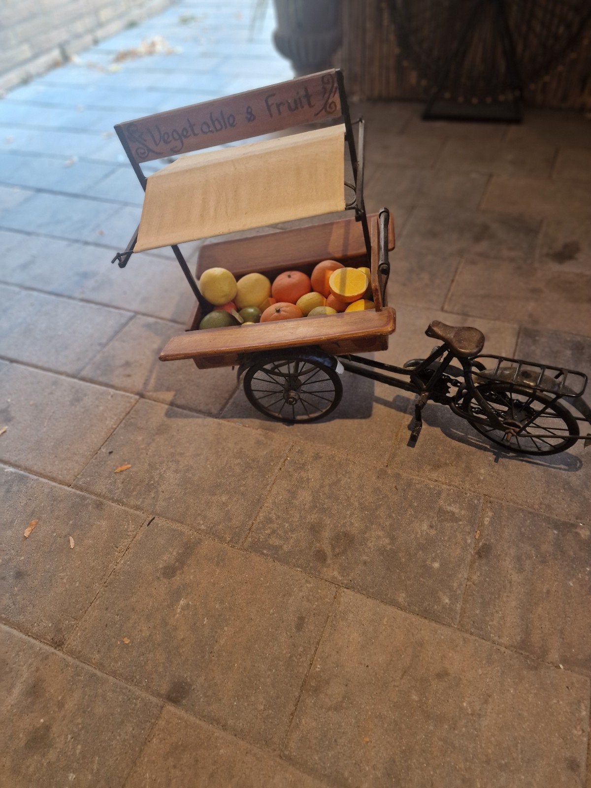 miniatuur groente en fruitkar, Ophalen