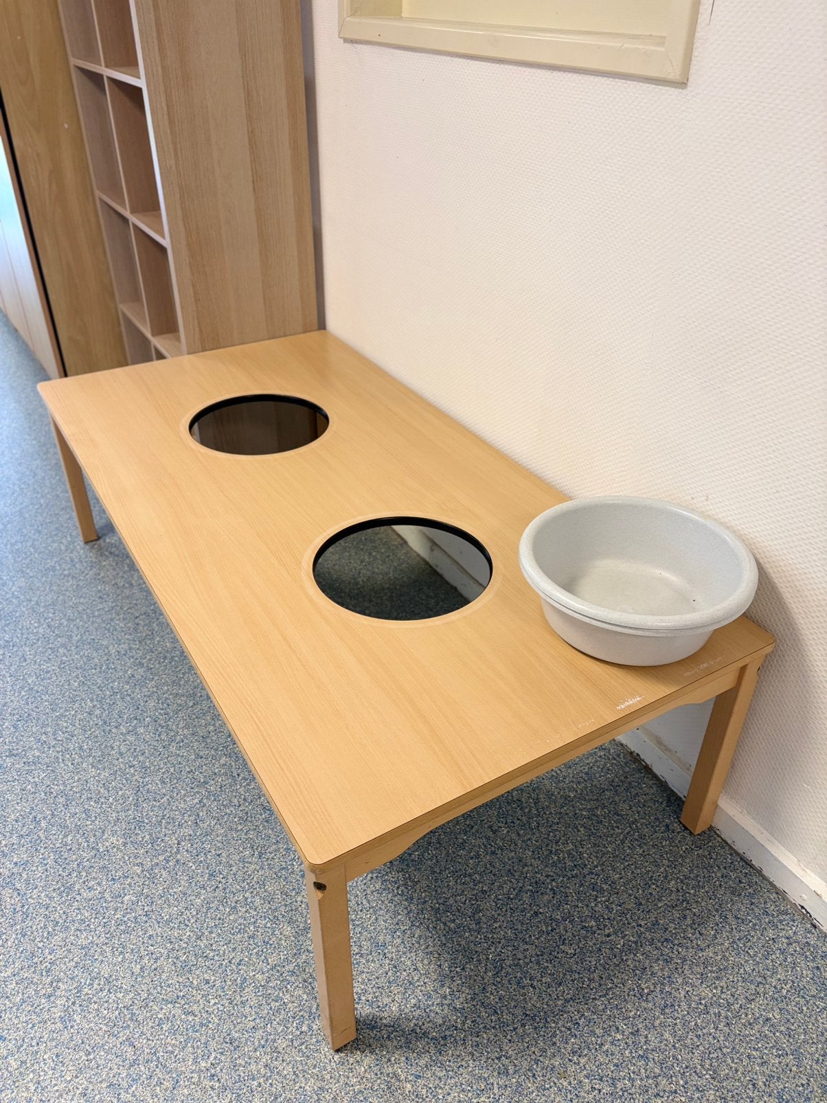 sensorische of ontdektafel met inzetbakken, Ophalen of Verzenden, Zo goed als nieuw