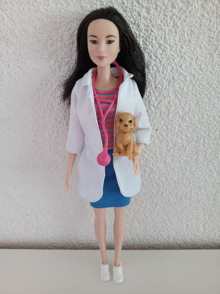 Barbie Pet Vet Pop (DVF58), Ophalen of Verzenden, Zo goed als nieuw, Barbie
