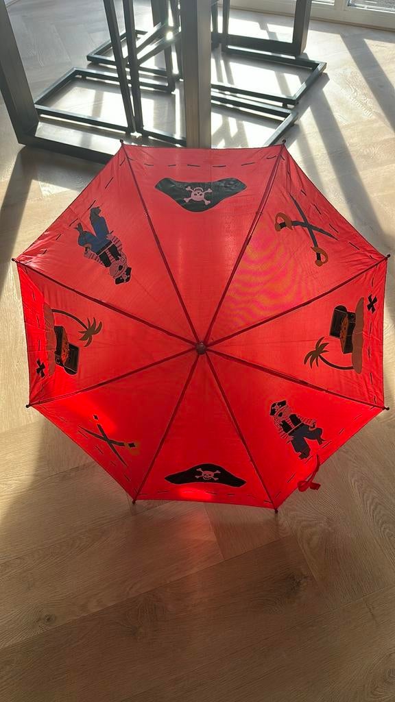Rode kinderparaplu met piratenprint, Ophalen of Verzenden, Zo goed als nieuw, Rood