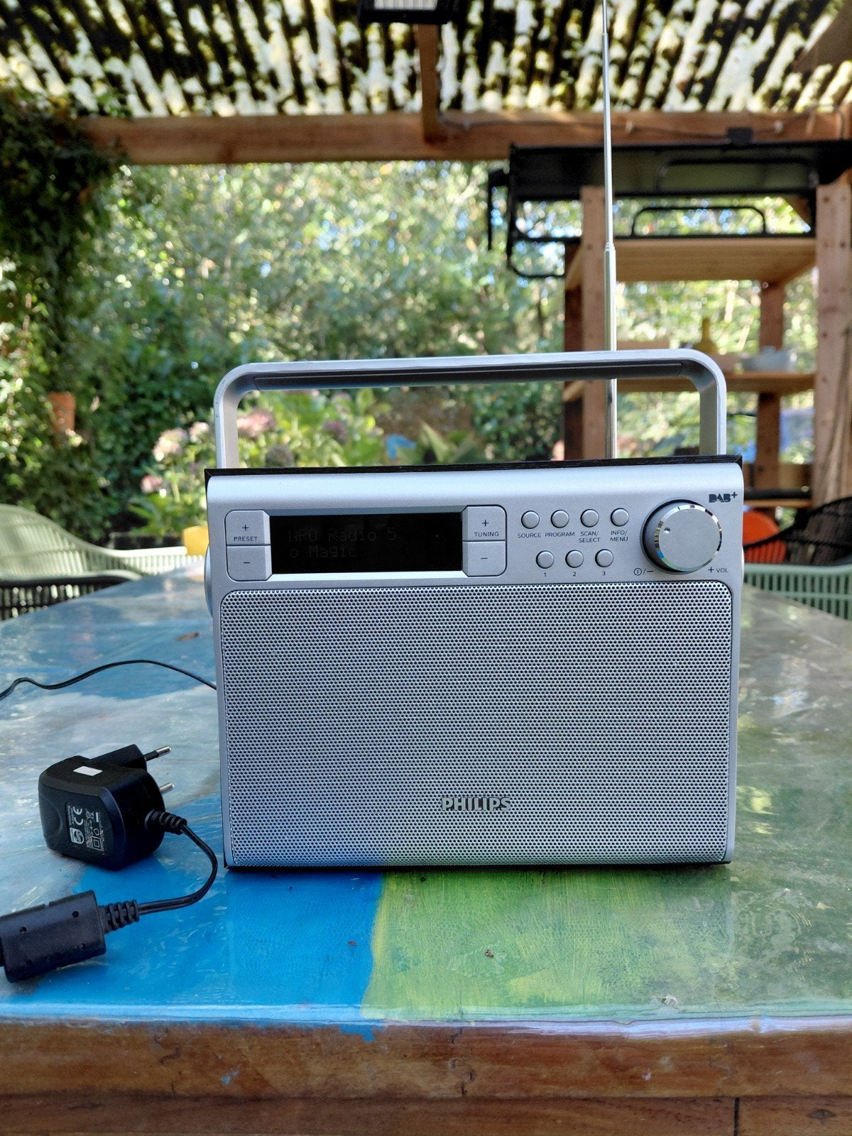 Philips DAB+ Radio - Zilverkleurig met adapter, Ophalen of Verzenden, Zo goed als nieuw, Radio