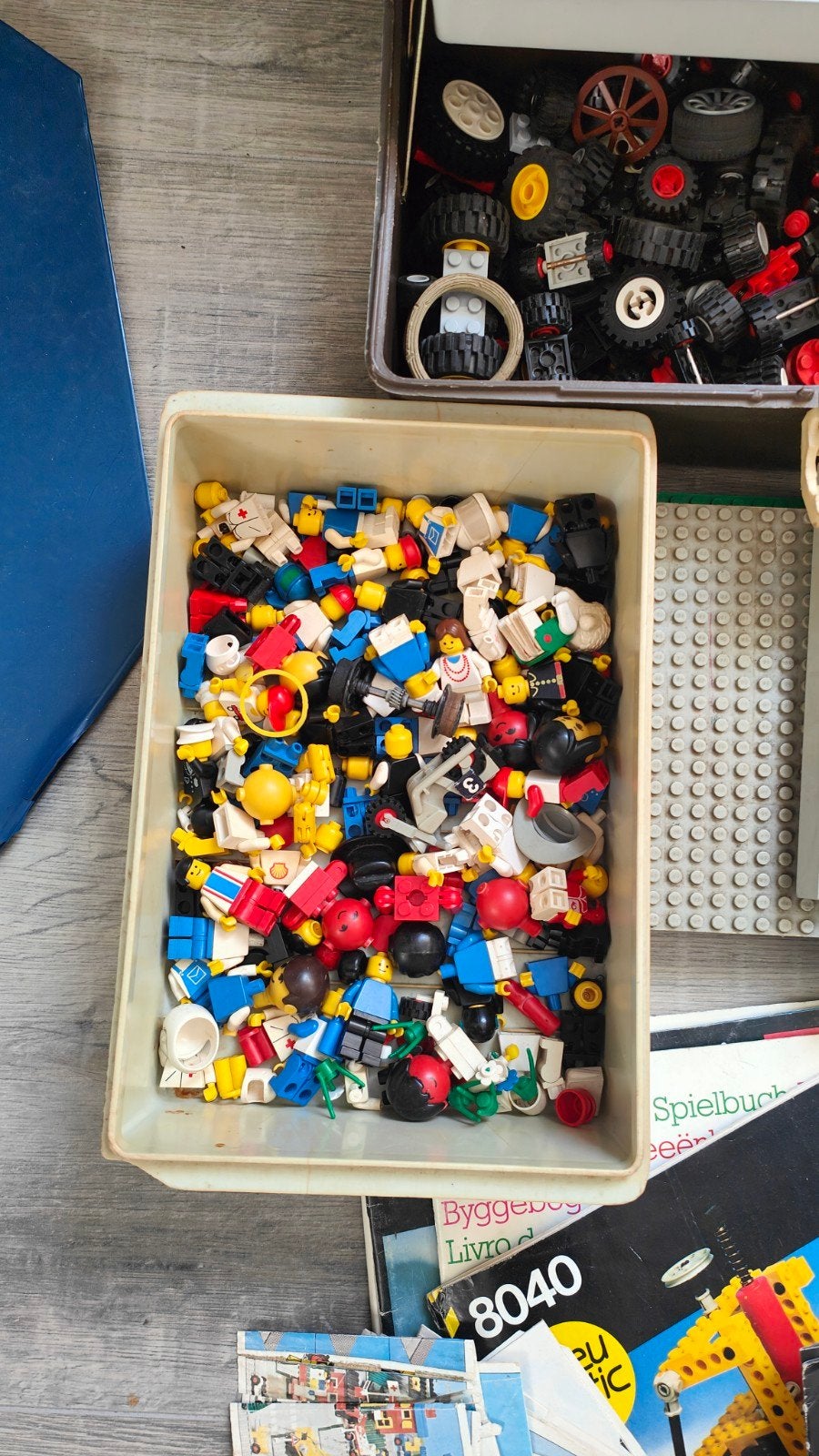 Foto 11 van Grote verzameling Lego met sorteerbakken