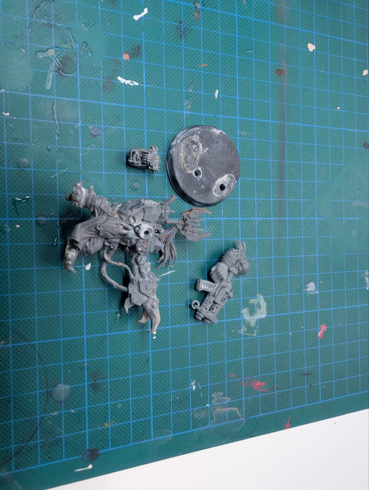 Warhammer 40k Ork Warboss Figuur (Nieuwstaat), Hobby en Vrije tijd, Wargaming, Ophalen of Verzenden, Nieuw, Warhammer 40000, Figuurtje(s)