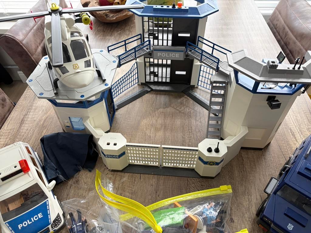 Playmobil politiebureau, Ophalen, Zo goed als nieuw