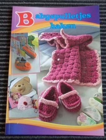 Babyspulletjes haken - Loes Brouwer - Baby haakboek, Hobby en Vrije tijd, Breien en Haken, Verzenden, Zo goed als nieuw, Haken