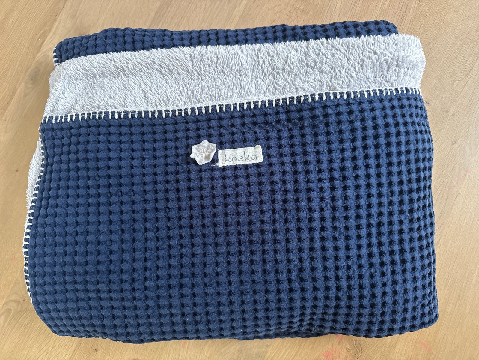 Koeka warme Wafeldeken - sprei.Donkerblauw 100x150cm - zgan!, Kinderen en Baby's, Dekens, Slaapzakjes en Inbakerproducten, Wasbaar