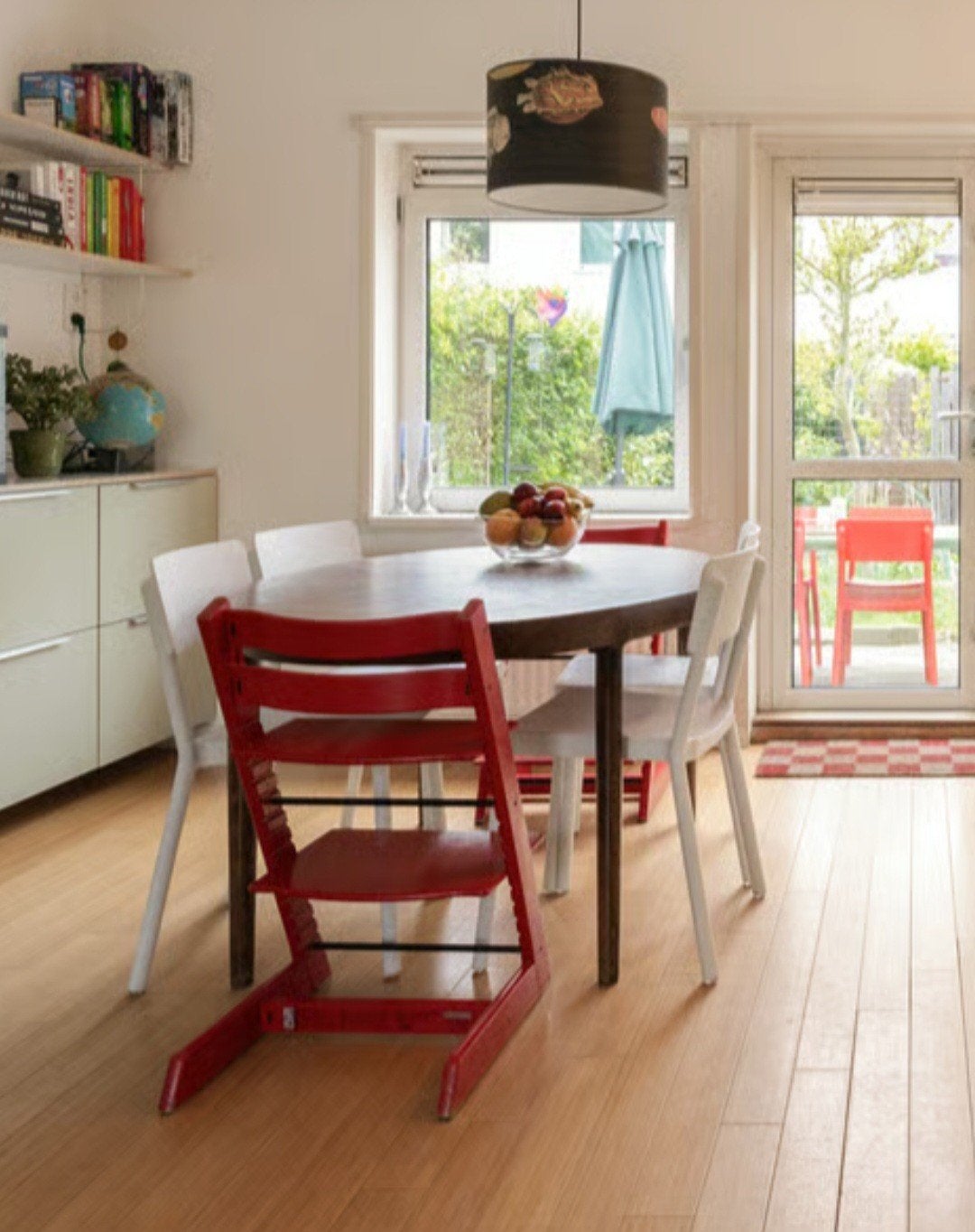 Vintage Scandinavische Uitschuifbare Eettafel Ovaal, Gebruikt, 100 tot 150 cm, 200 cm of meer, Ophalen of Verzenden