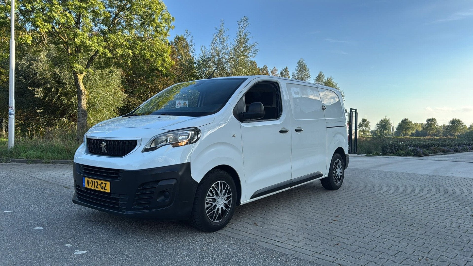 Peugeot Expert 226S 1.6 BlueHDI 115 Premium 192.000 NAP AIRC, Voorwielaandrijving, Gebruikt, Euro 6, 4 cilinders
