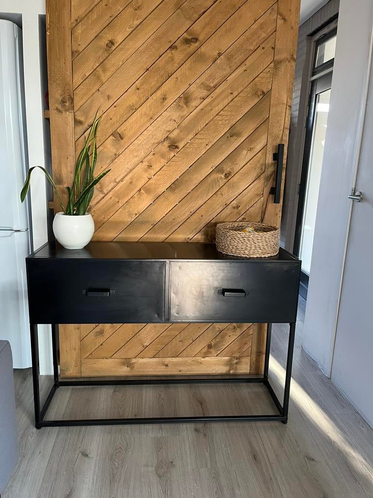Zwart metalen sidetable (gigameubel) - gebruikt, Ophalen, Gebruikt, 100 tot 150 cm, Strak en modern
