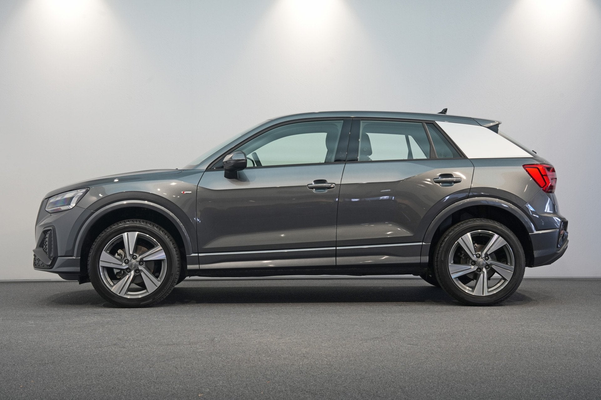 Audi Q2 35 TFSI S Edition  VIR.COCKPIT  18" LMV  CA, Auto's, 4 cilinders, Bedrijf, 690 kg, Adaptive Cruise Control