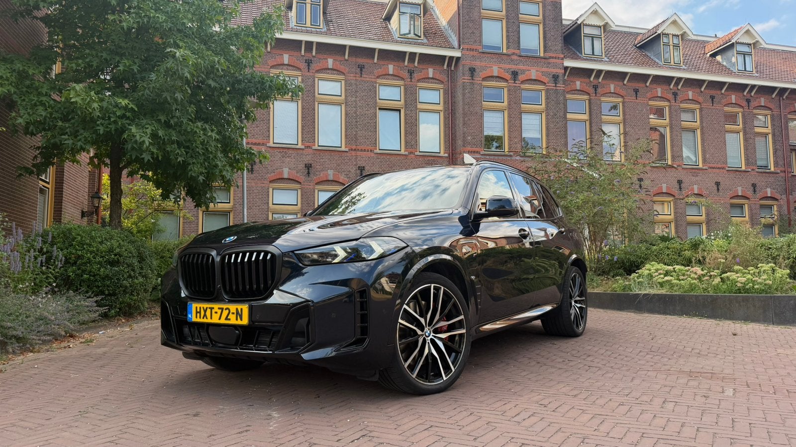 BMW X5 xDrive50e M-Sport Pro | Harman Kardon | Pano | 22inch, 2395 kg, Zwart, Bruin, 2998 cc
