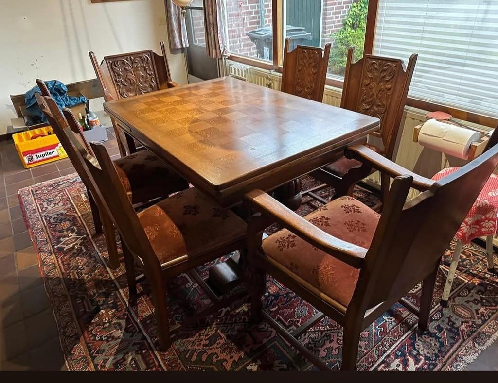 Mooie, stevige tafel, uitschuifbaar, Ophalen, Zo goed als nieuw, 4 tot 6 stoelen