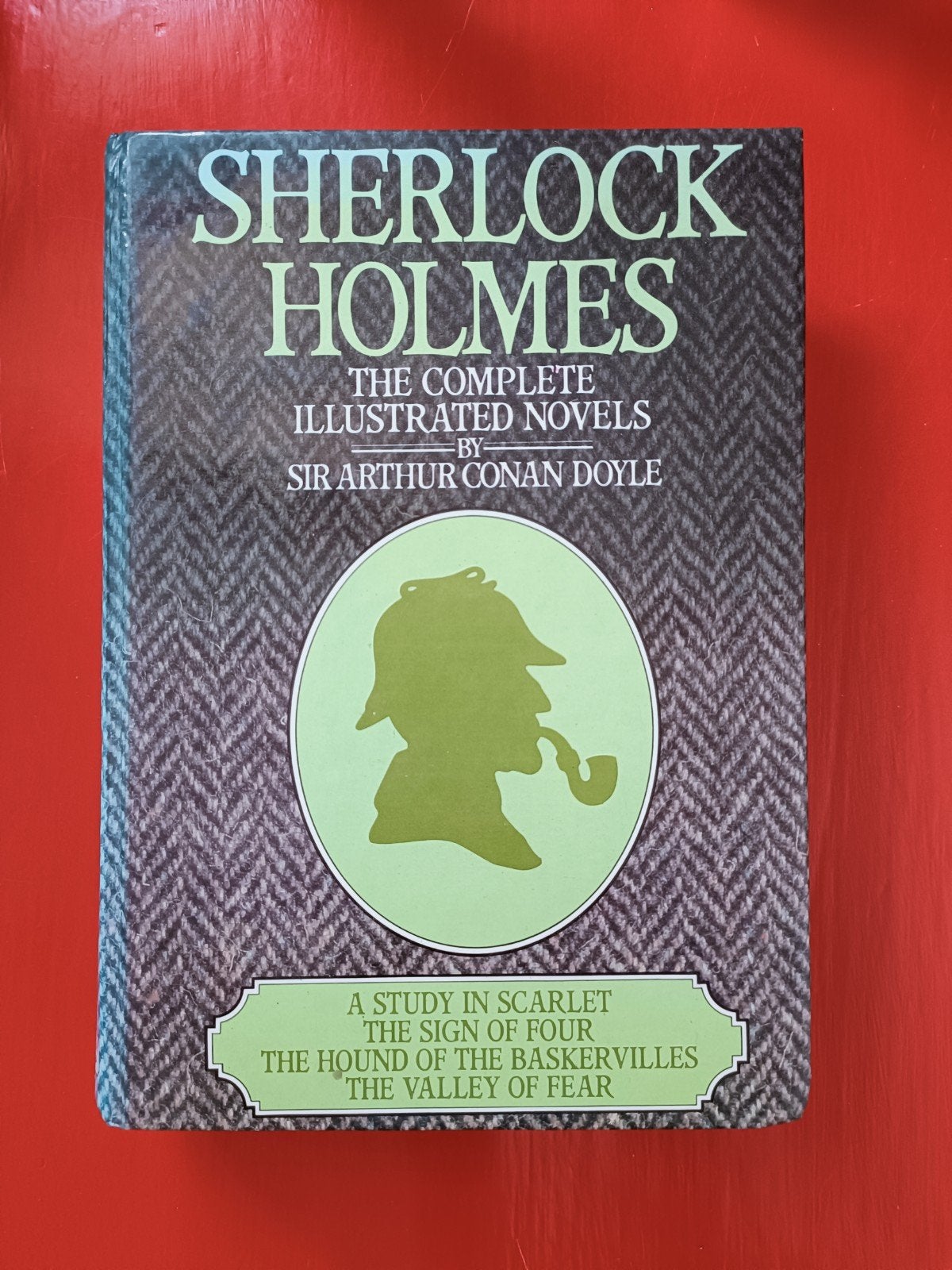 Sherlock Holmes: The Complete Illustrated Novels, Ophalen of Verzenden, Gelezen