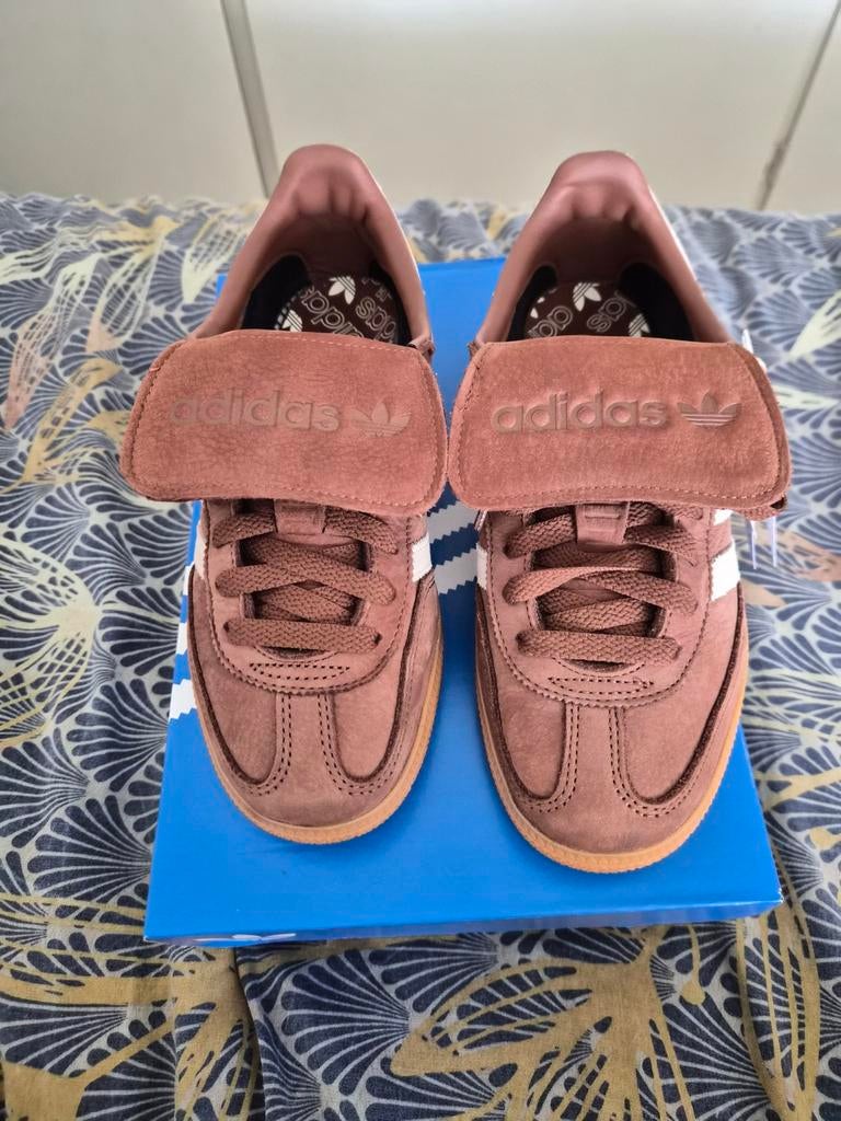 Adidas HANDBALL SPEZIAL, Bruin, Adidas, Nieuw, Ophalen of Verzenden